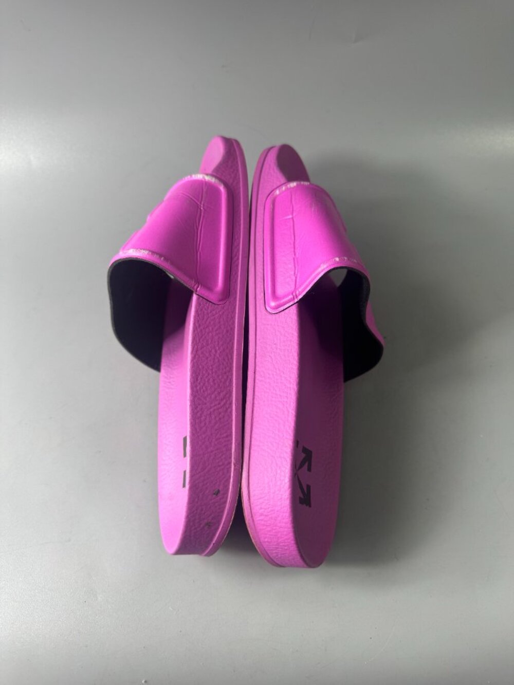 Authentic Off-White Arrow Slider Rubber Slides, Pink, Size 37 - Picture 8 of 13